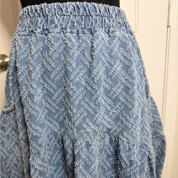 Textured Two-Piece Denim Skirt Set - Picture 7 of 16